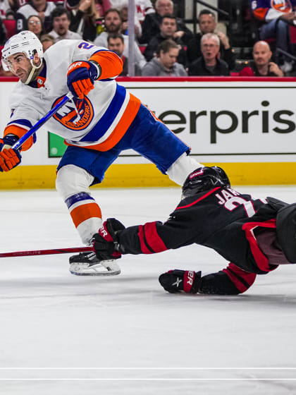 UBS Postgame Photos: Hurricanes 3, Islanders 1