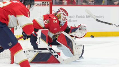 Bobrovsky propels Panthers to victory