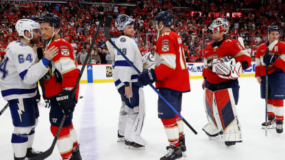 Panthers, Lightning shake hands